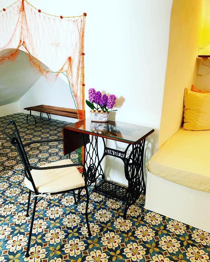 Antica Dimora Santa Marina Salina Bed & Breakfast Bagian luar foto