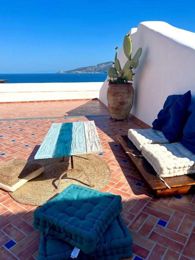Antica Dimora Santa Marina Salina Bed & Breakfast Bagian luar foto