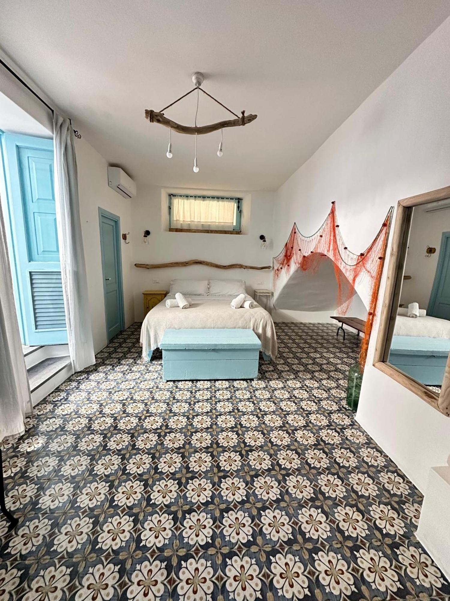 Antica Dimora Santa Marina Salina Bed & Breakfast Bagian luar foto