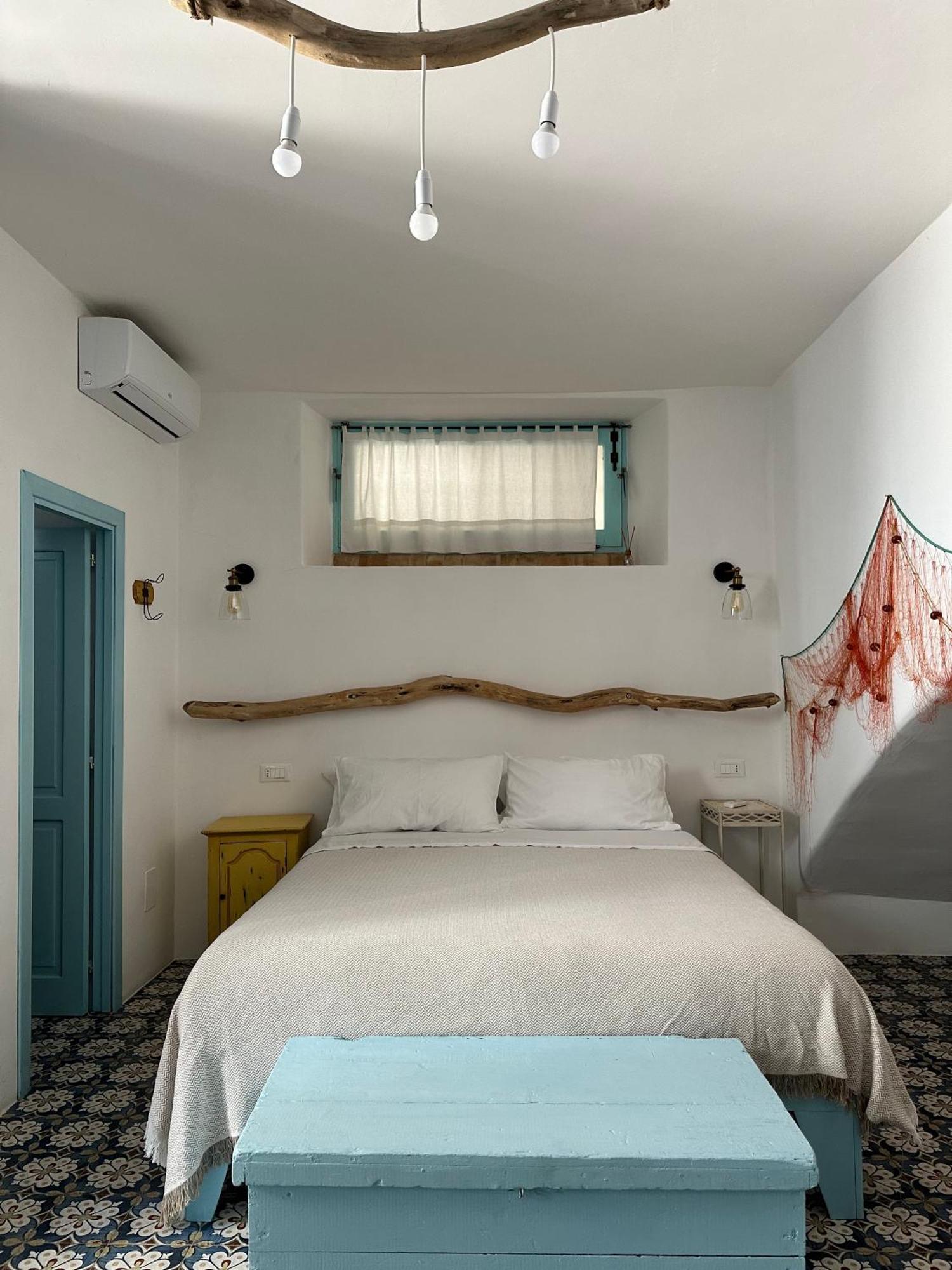 Antica Dimora Santa Marina Salina Bed & Breakfast Bagian luar foto