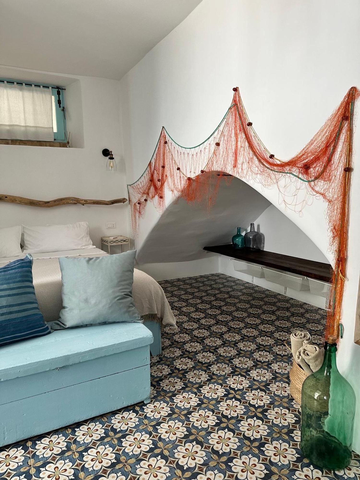 Antica Dimora Santa Marina Salina Bed & Breakfast Bagian luar foto